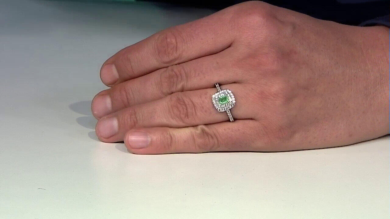 Video Bague en argent et Emeraude de Russie