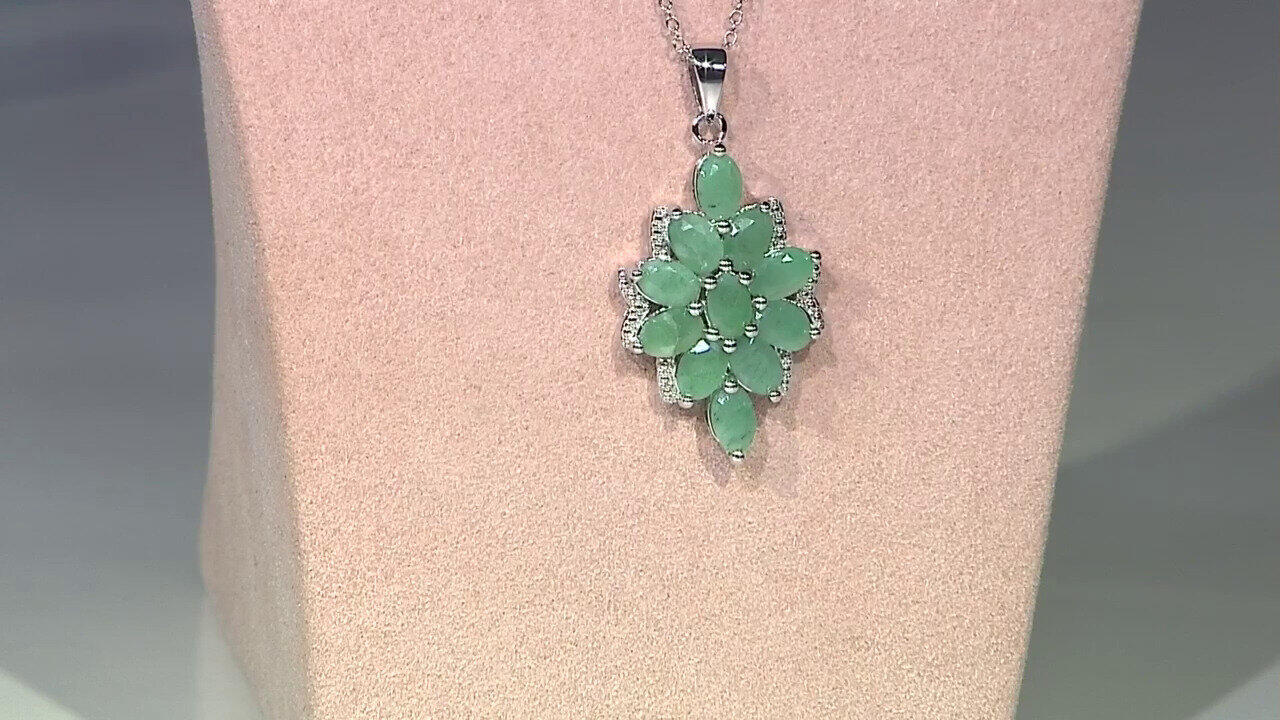 Video Collier en argent et Emeraude