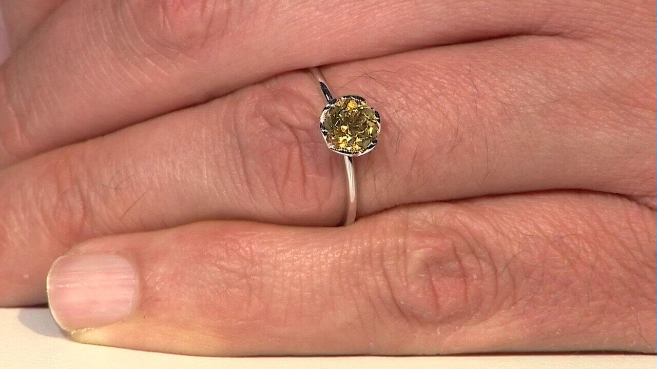 Video Anello in oro con Berillo Dorato