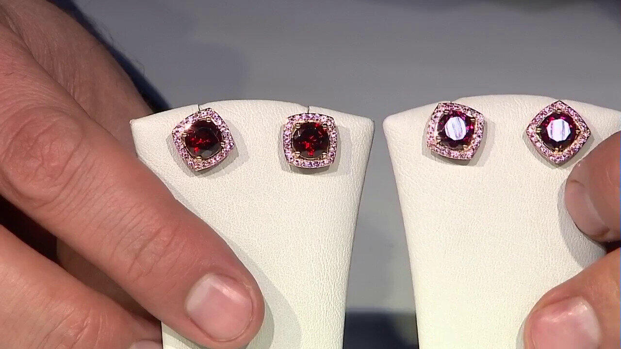 Video 14K AAA Mozambique Garnet Gold Earrings (SUHANA)
