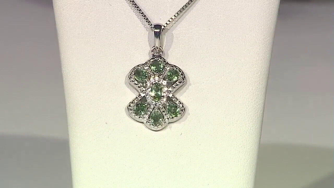 Video Pendentif en argent et Apatite verte
