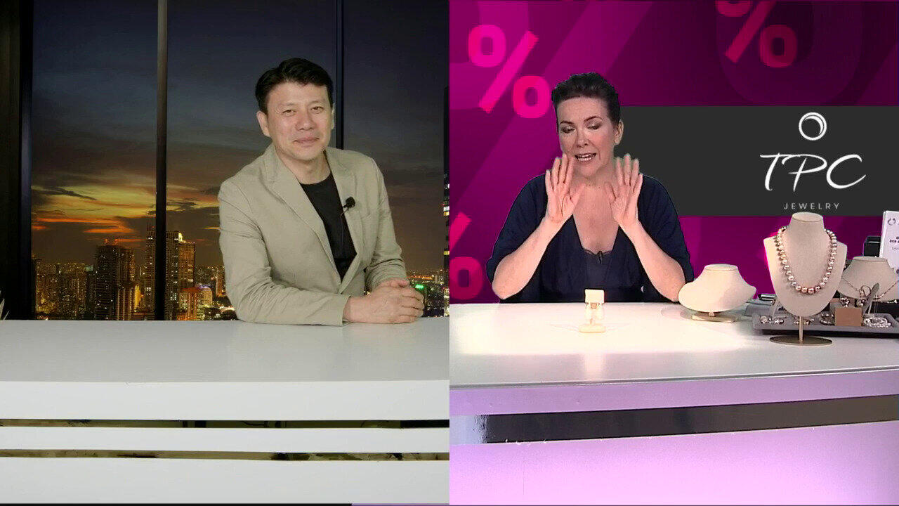 Video Boucles d'oreilles en or et Perle de culture d'eau douce (TPC)
