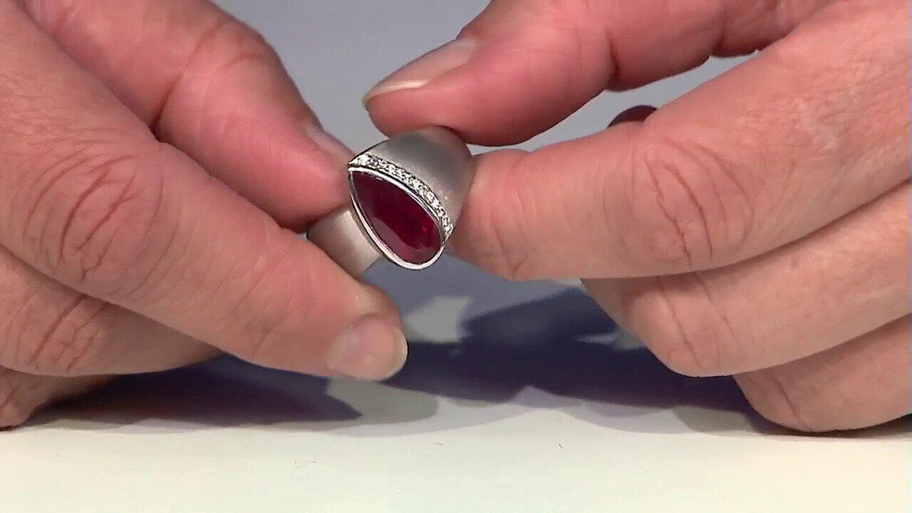 Video Anello in argento con Rubino del Madagascar (de Melo)