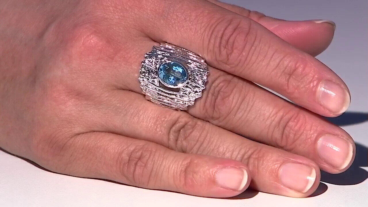 Video Bague en argent et Topaze de Marambaia (de Melo)