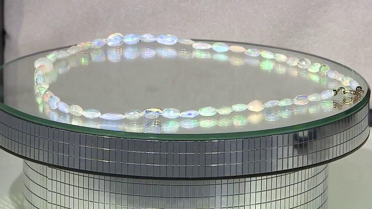 Video Collana in oro con Opale di Welo