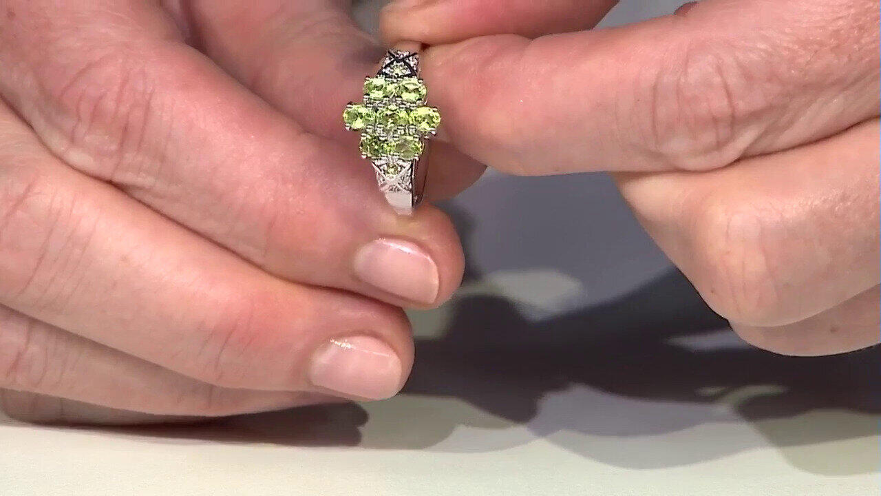 Video Anello in argento con Peridoto