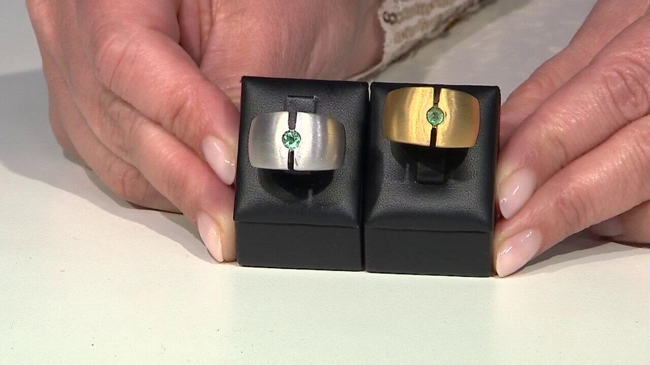 Video Bague en argent et Emeraude de Russie (de Melo)