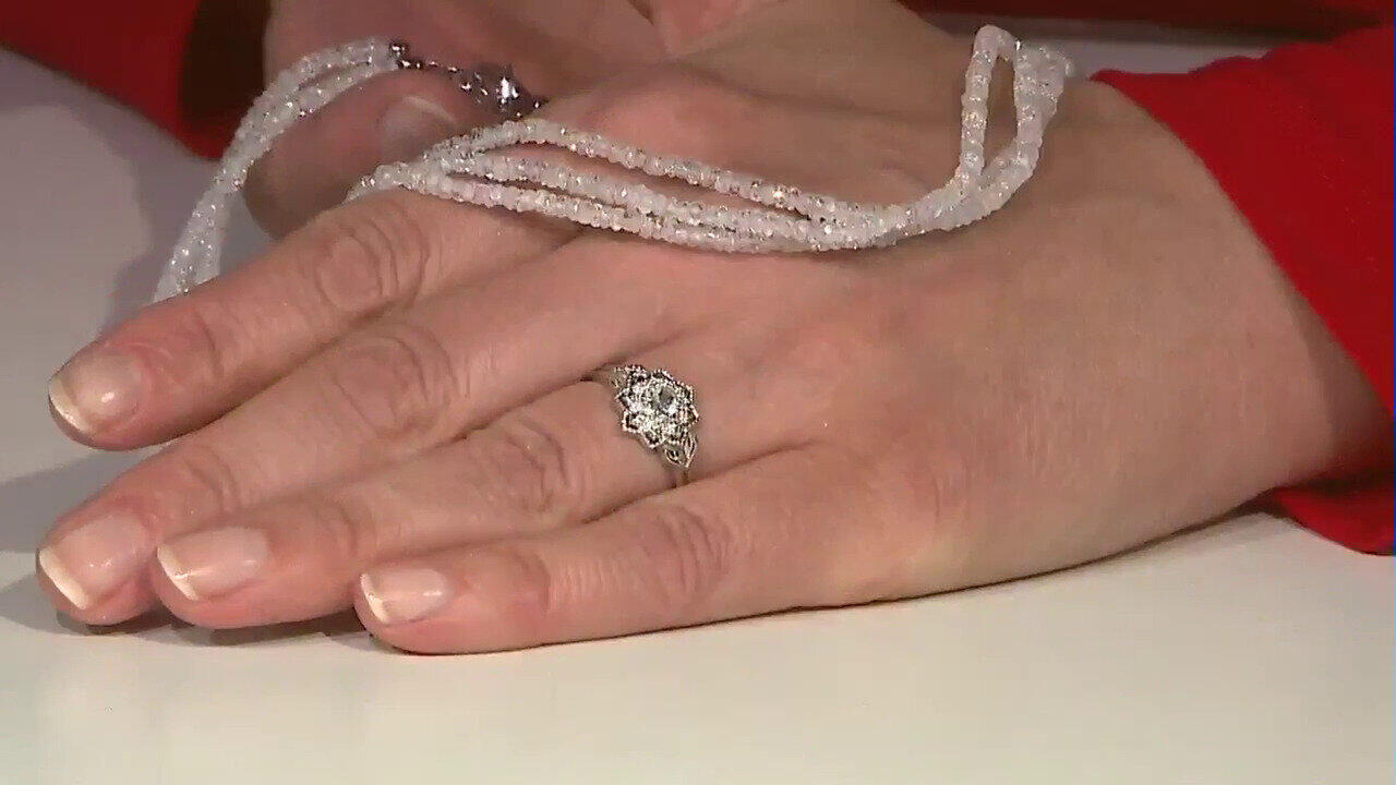 Video Zilveren ring met een witte saffier
