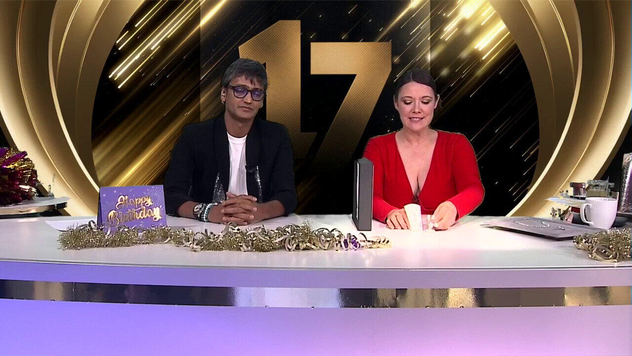 Video Pendientes en plata con Zircón de Ratanak Kirí