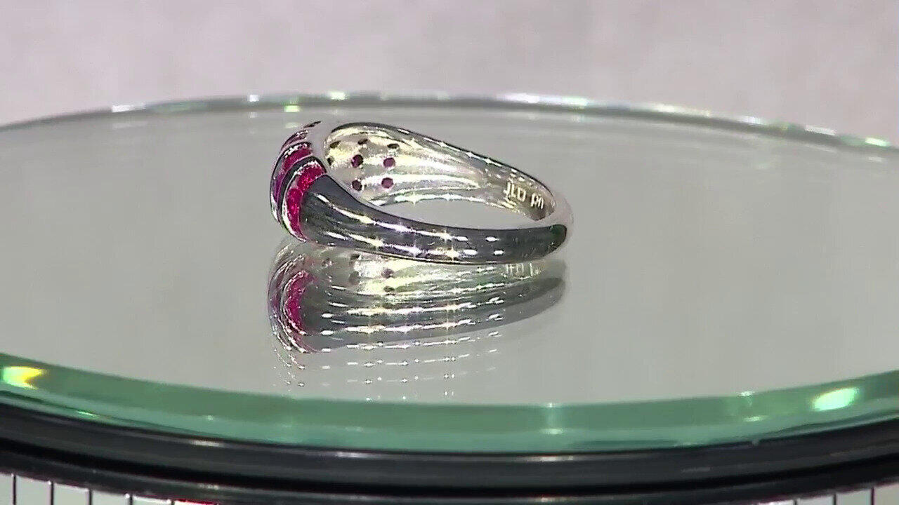 Video Zilveren ring met Birmese Robijnen (Pallanova)