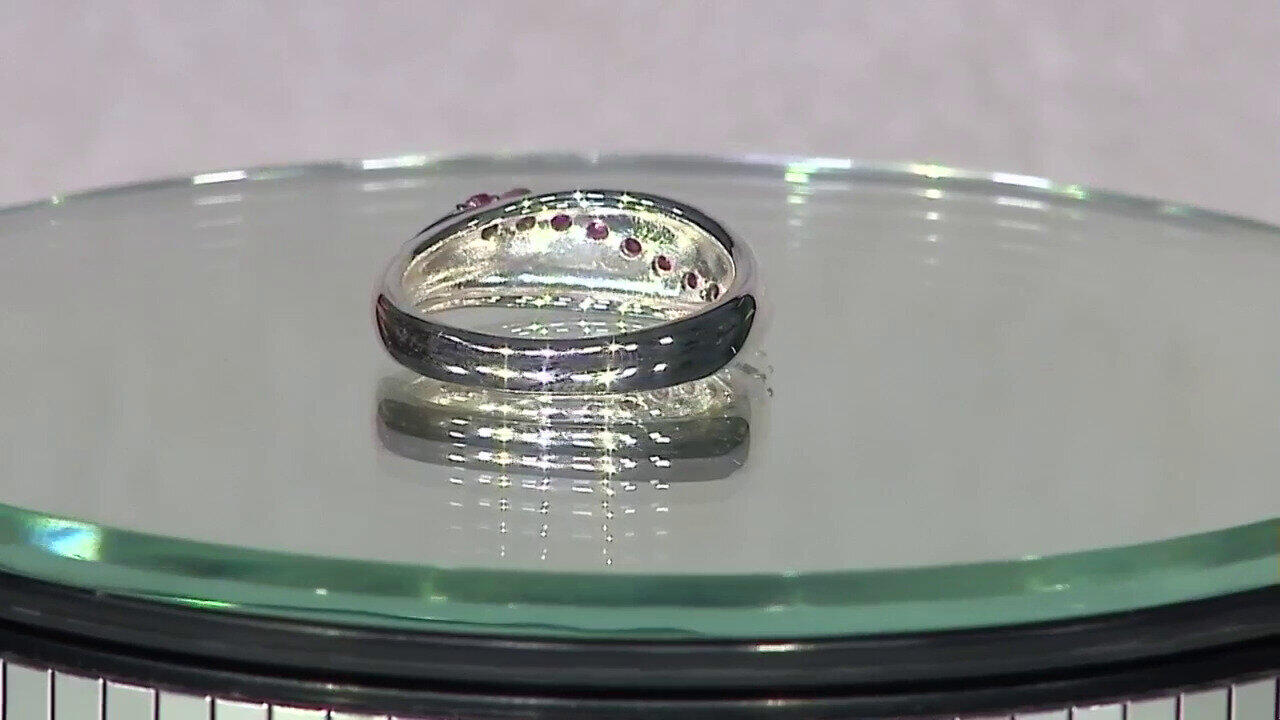 Video Burmese Ruby Silver Ring (Pallanova)