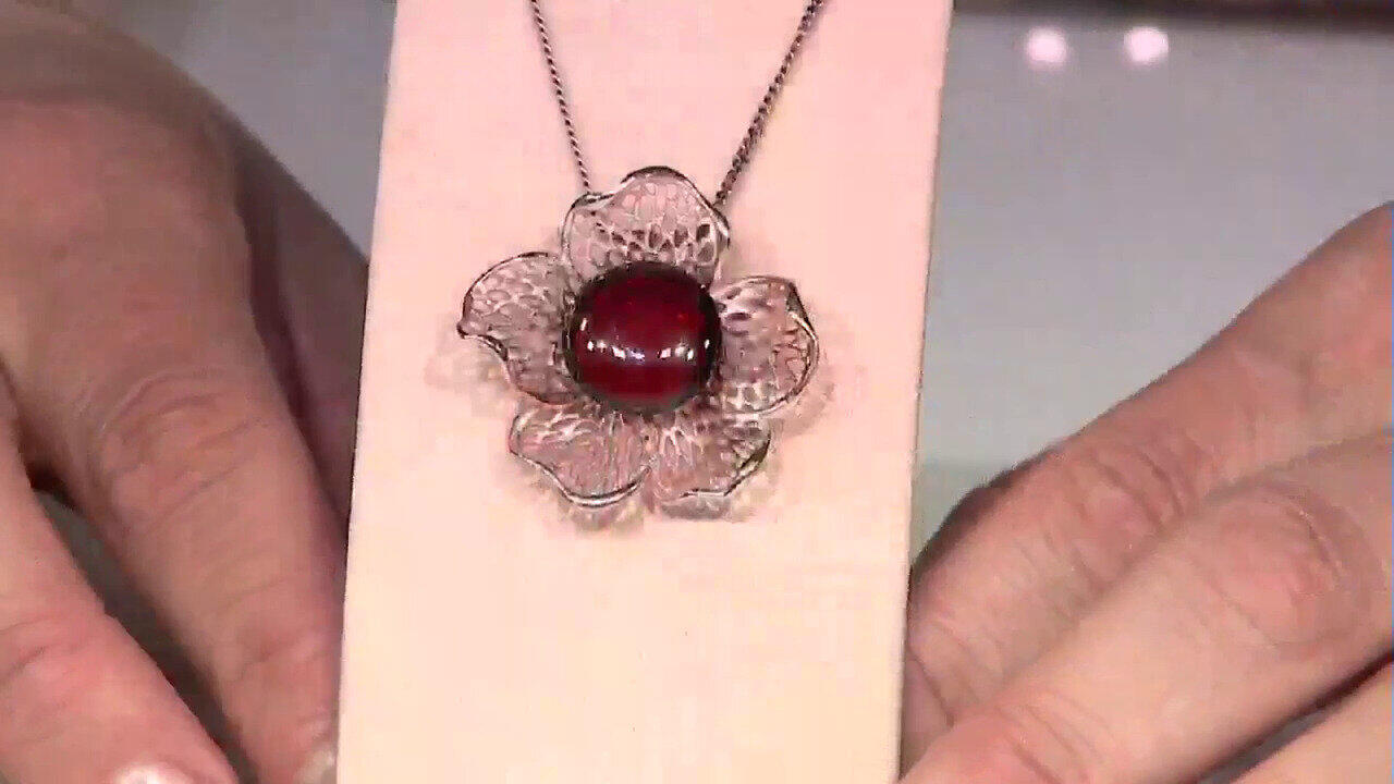 Video Ciondolo in argento con Ambra Baltica color Ciliegia (dagen)