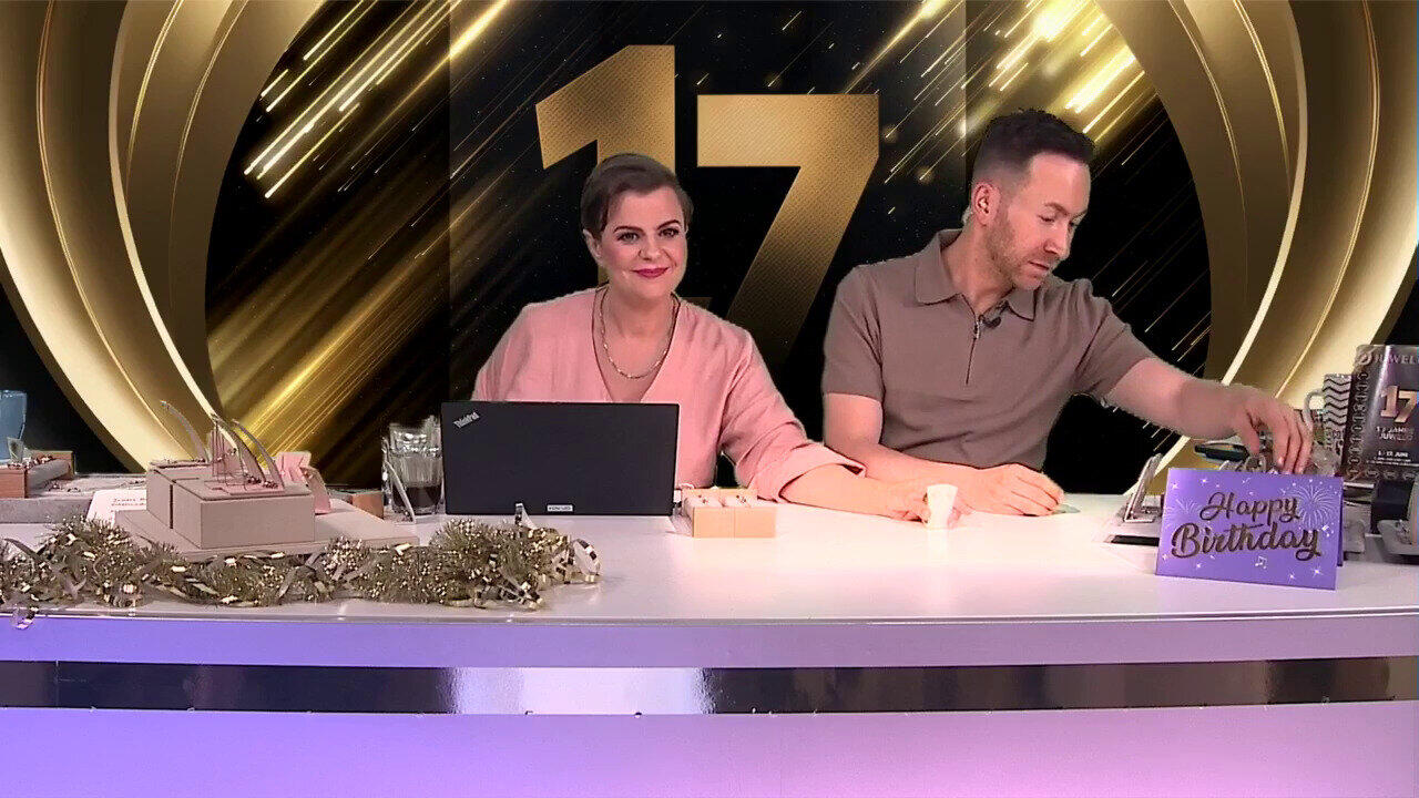 Video Gouden oorbellen met VVS1 Diamanten (G) (Annette)