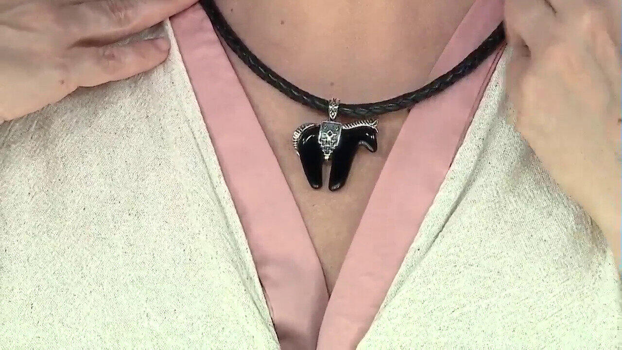 Video Pendentif en argent et Agate noire (Desert Chic)