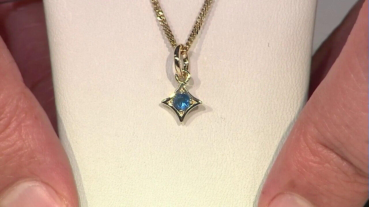 Video Pendentif en or et Haüyne