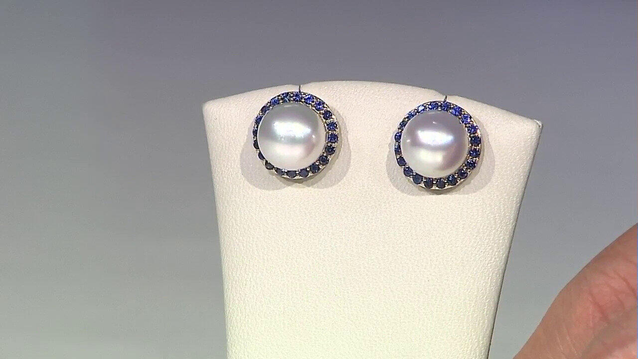 Video Boucles d'oreilles en or et Perle blanche des mers du sud (Michelle Albala)