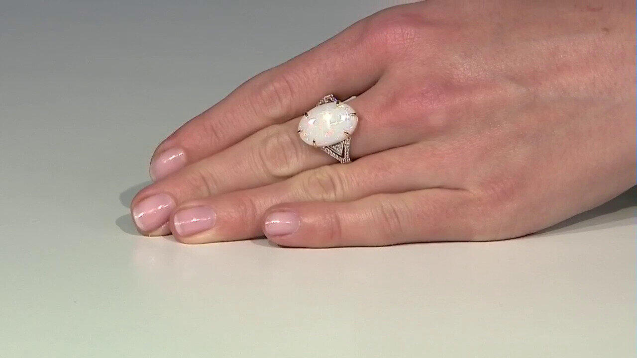 Video Bague en or et Opale blanche du Brésil