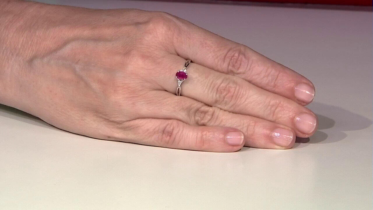 Video Gouden ring met een AAA Mozambique robijn (CIRARI)