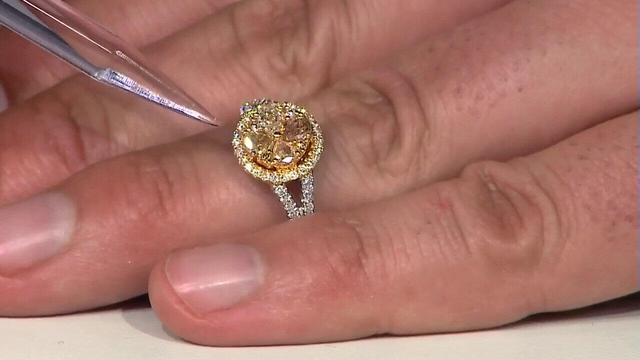 Video 18K SI2 Fancy Diamond Gold Ring (CIRARI)