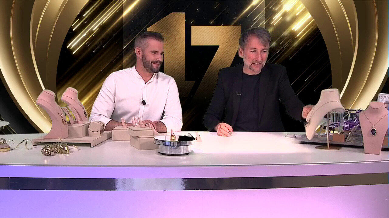 Video 9K I2 Champagne Diamond Gold Ring (de Melo)