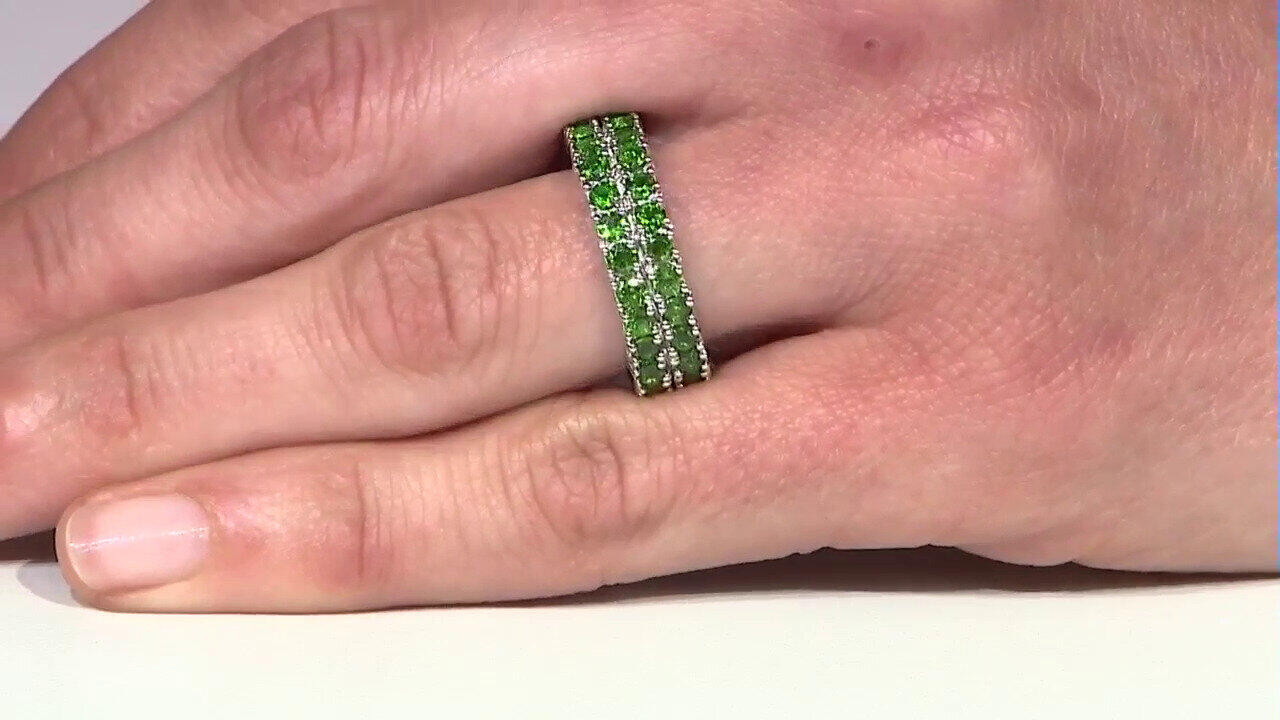 Video Anillo en plata con Diópsido de Rusia