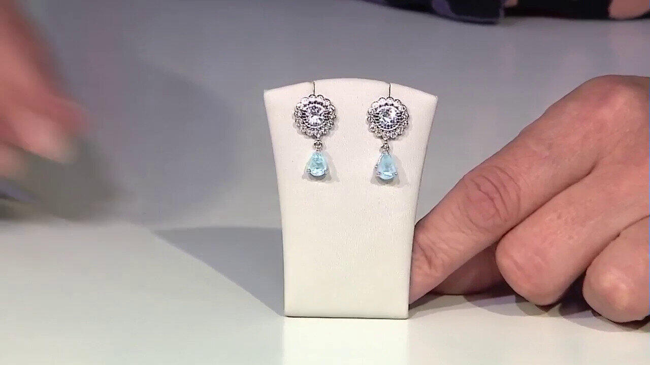Video Zilveren oorbellen met Pastelblauwe Kwartskristallen