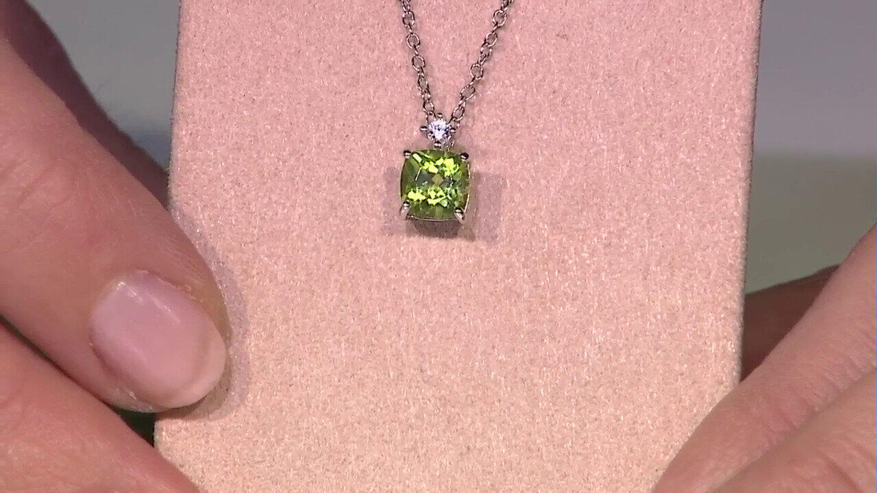 Video Collier en argent et Péridot de Birmanie