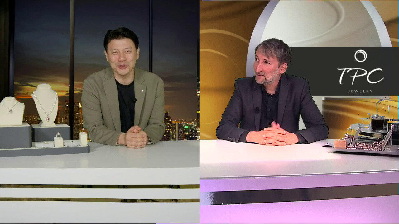 Video Gouden oorbellen met Akoya parels (TPC)