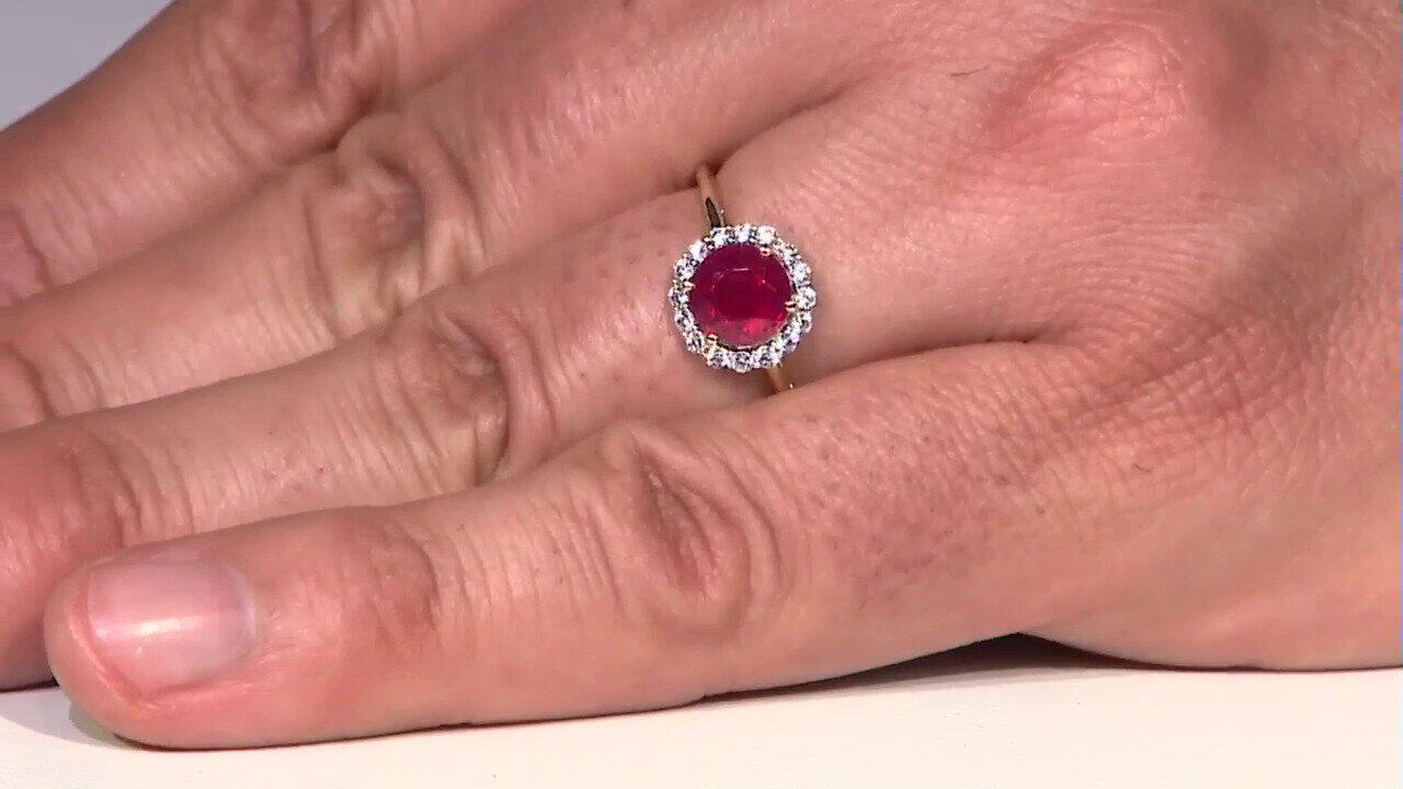 Video Bague en or et Rubis de Madagascar