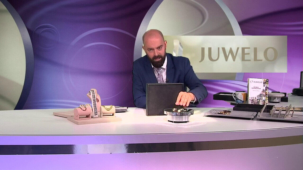 Video Zilveren halsketting met zwarte spinelstenen