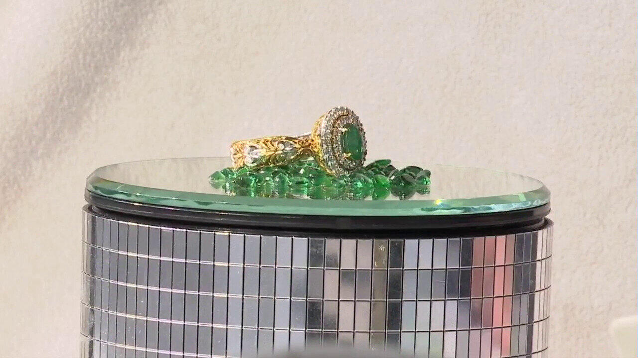 Video Zilveren ring met een Zambia-smaragd (Gems en Vogue)