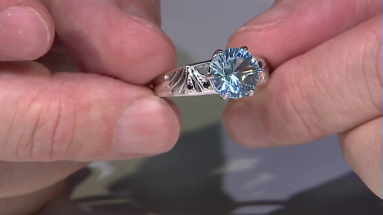 Voir l’enchère du bijou