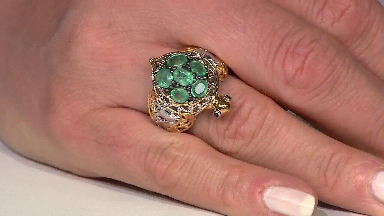 Video Zilveren ring met Zambia-smaragdstenen (Gems en Vogue)
