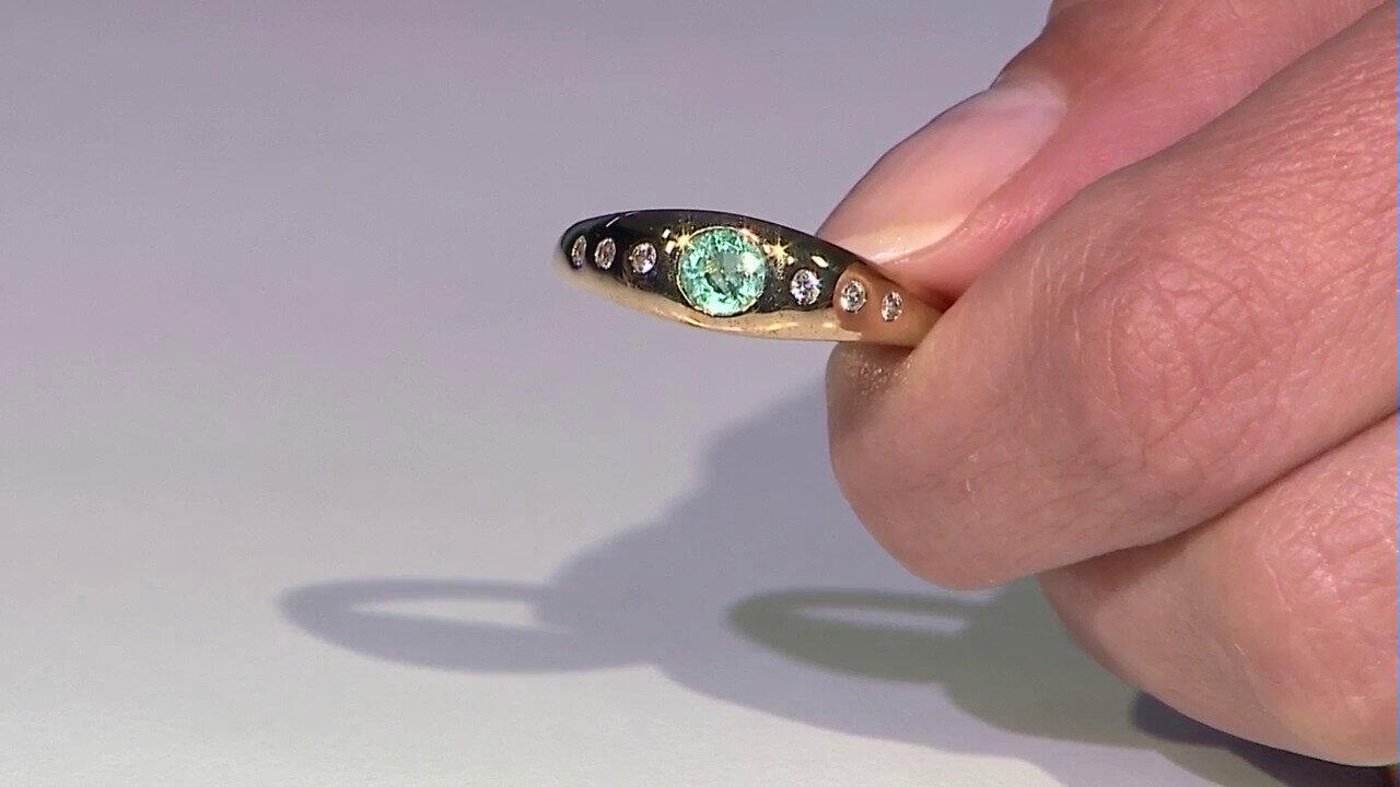 Video Bague en or et Emeraude de Colombie