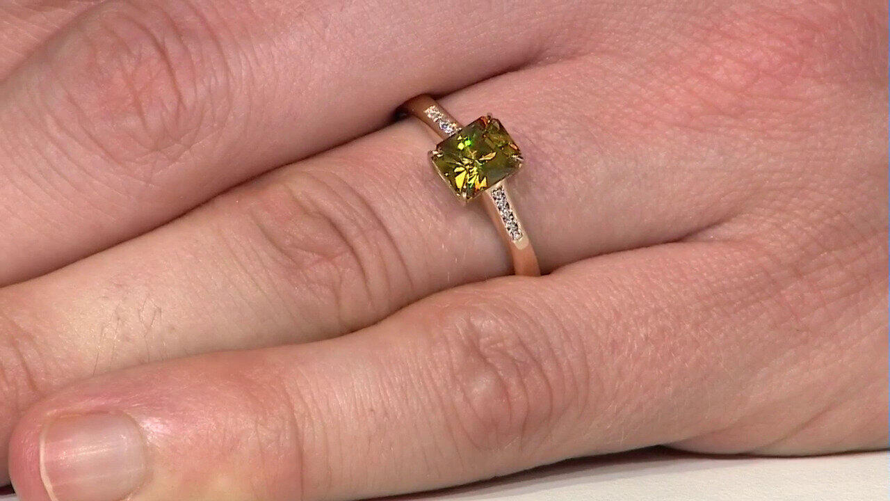 Video Anillo en oro con Esfena (AMAYANI)