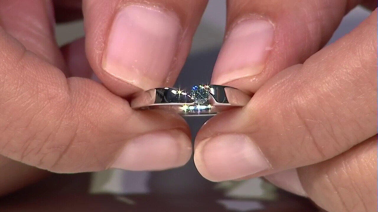 Video Anello in oro con Diamante blu cielo SI2