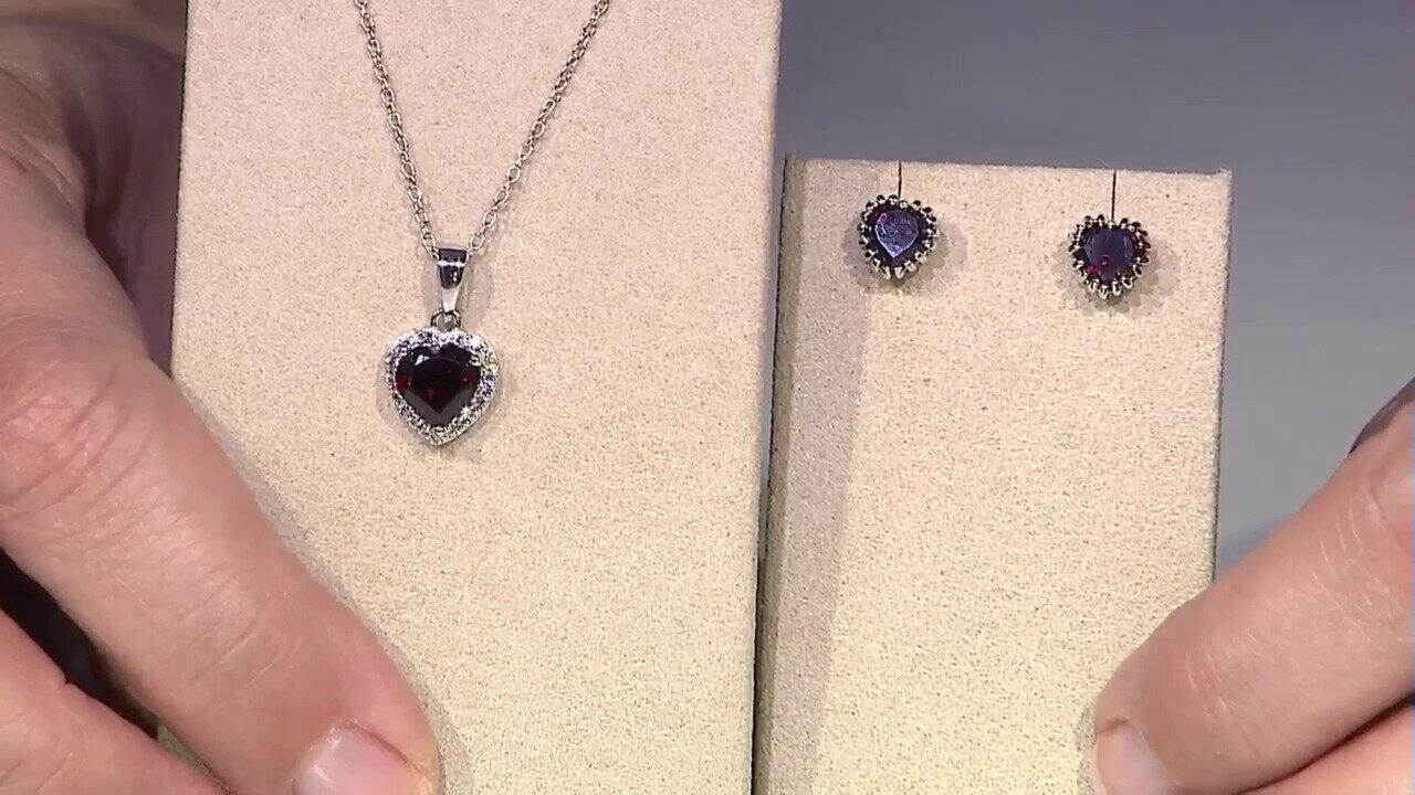 Video Garnet Silver Necklace