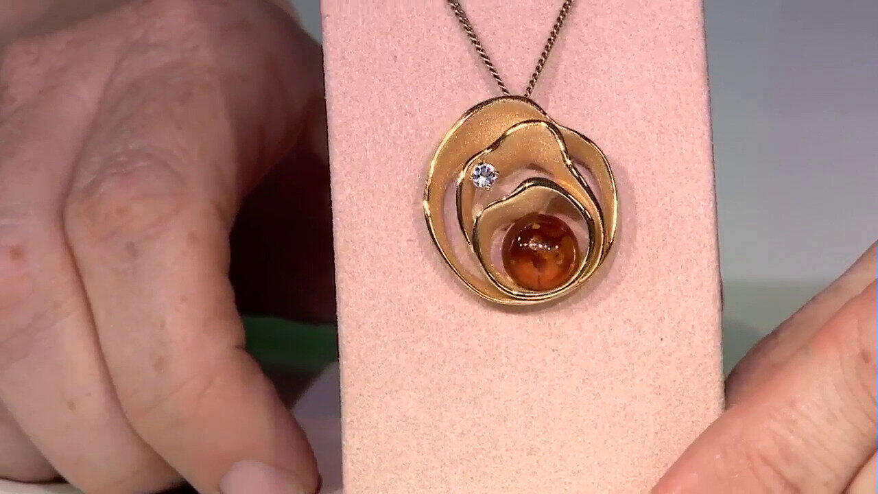 Video Cognac Baltic Amber Silver Pendant (dagen)