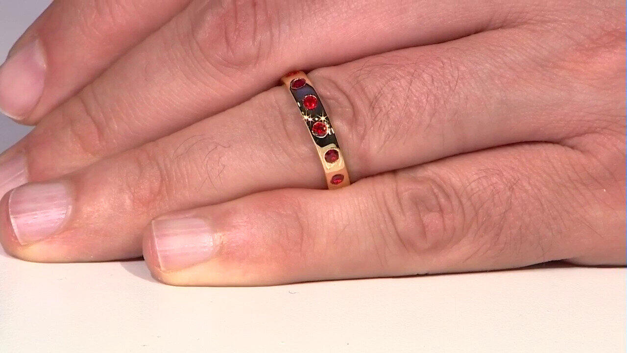 Video Tanzanian Ruby Silver Ring