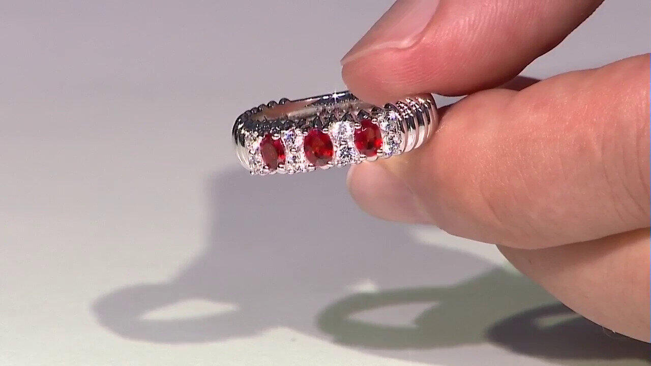 Video Tanzanian Ruby Silver Ring