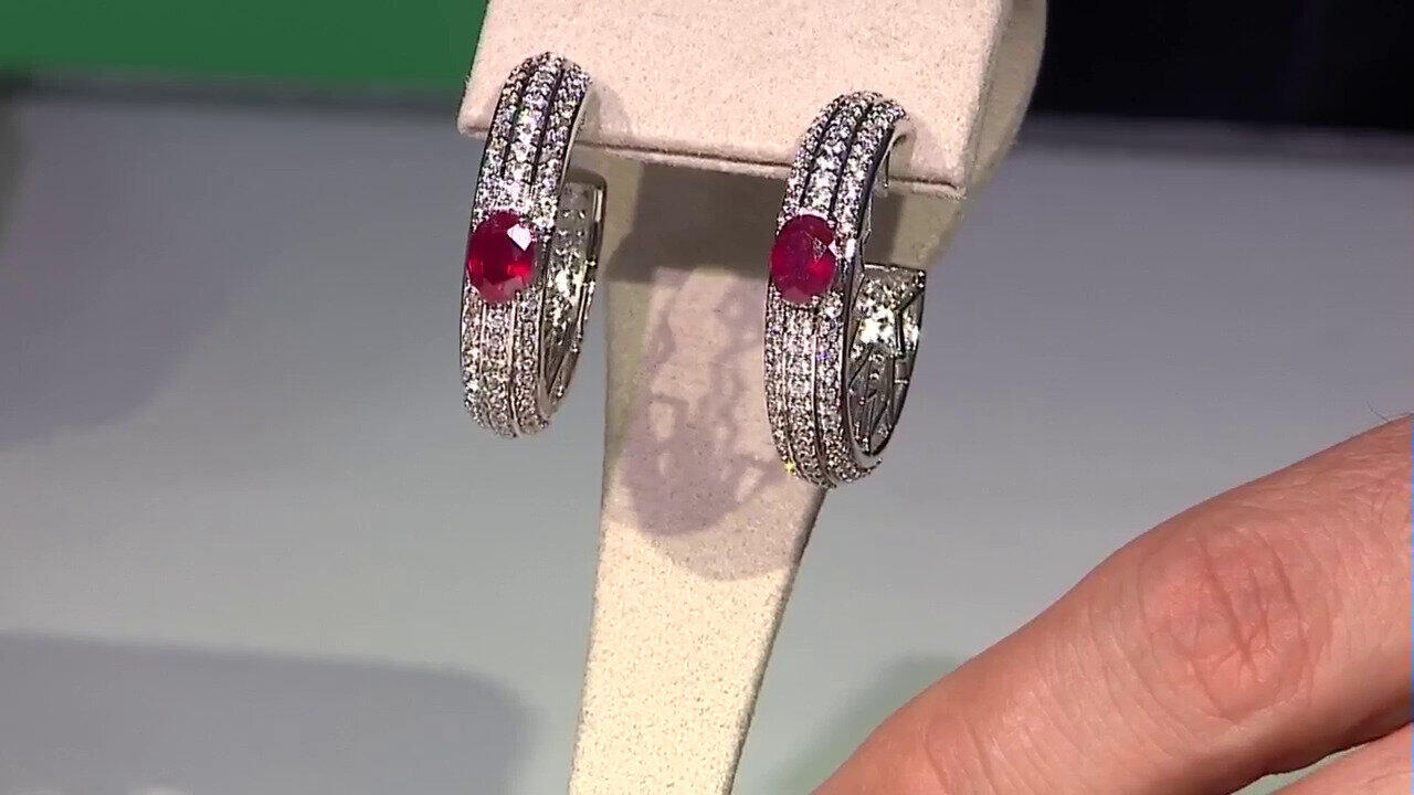 Video Madagascar Ruby Silver Ring (de Melo)