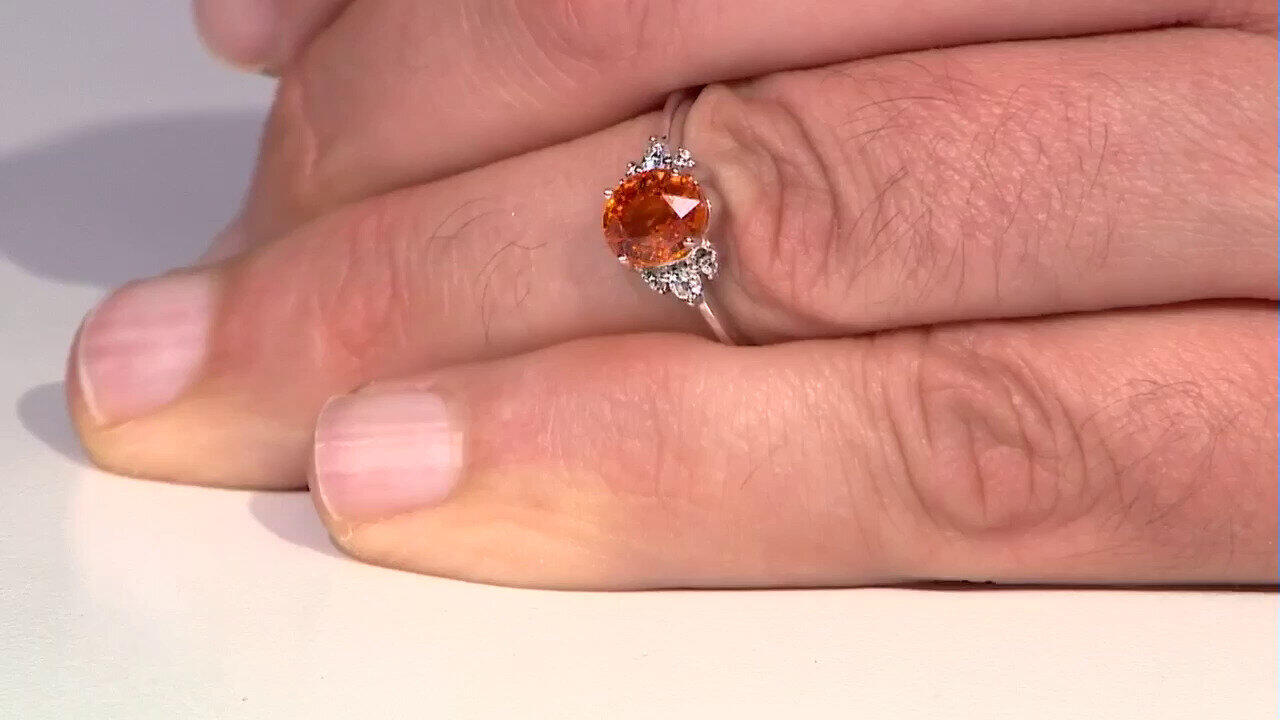 Video Bague en or et Saphir orange de Ban Ka Cha