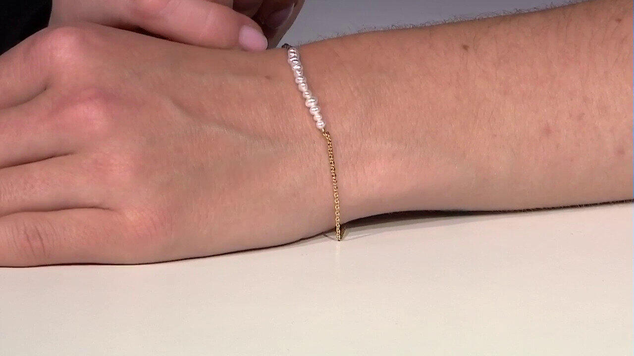 Video White Freshwater Pearl Silver Bracelet