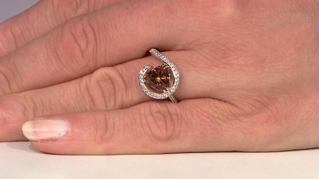 Video Bague en or et Topaze Tepetate