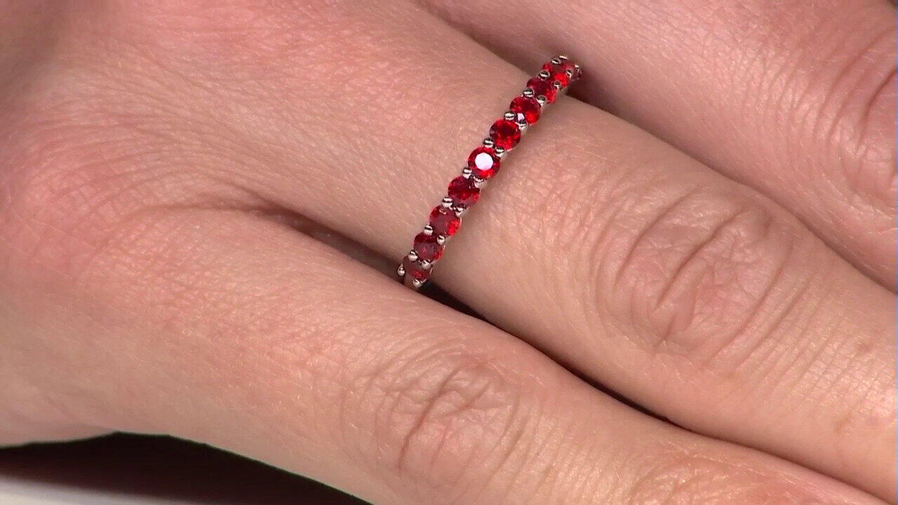 Video Tanzanian Ruby Silver Ring