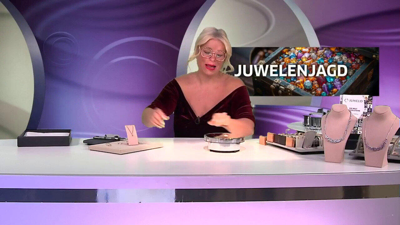 Video Anillo en oro con Topacio azul suizo (Adela Gold)