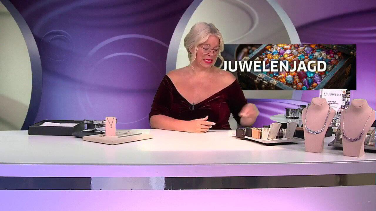 Video Bague en or et Emeraude de Russie (Adela Gold)