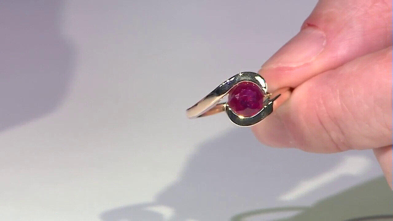 Video Bague en or et Rubis de Madagascar (de Melo)