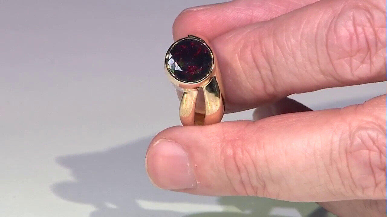 Video Gouden ring met een Mezezo opaal (de Melo)
