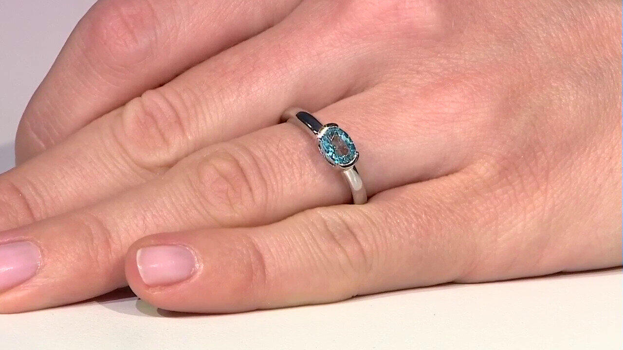 Video Bague en argent et Zircon de Ratanakiri